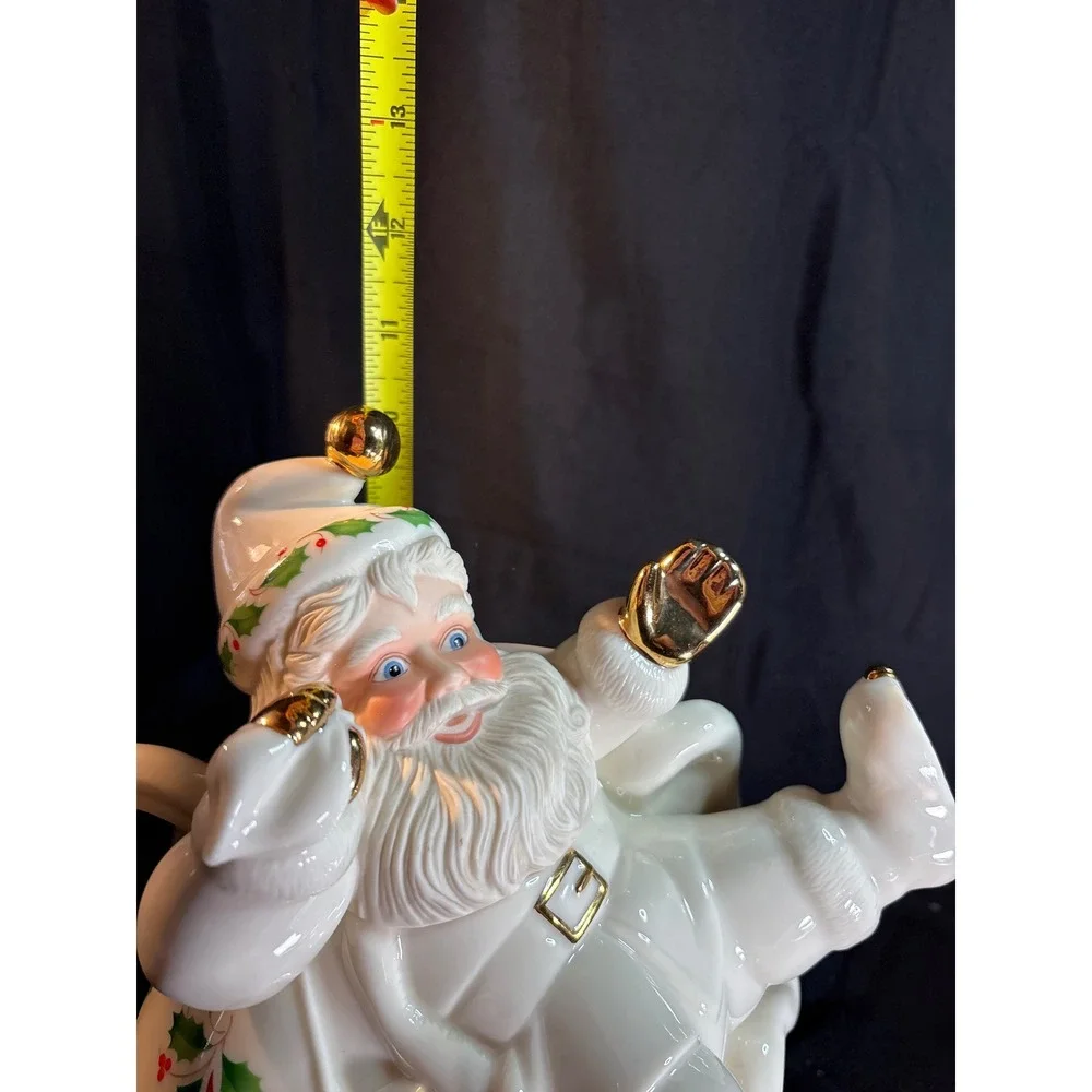 Lenox Holiday Santa Collection Teapot‎ Ivory Fine China Gold Accents Holly Berry